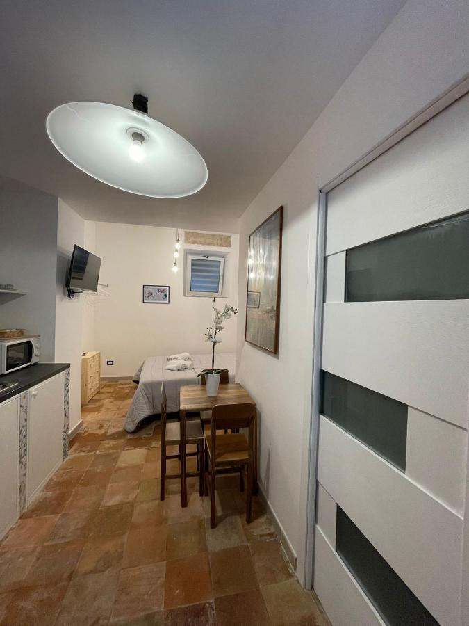La Dimora Del Santo Apartment เนเปิลส์ ภายนอก รูปภาพ