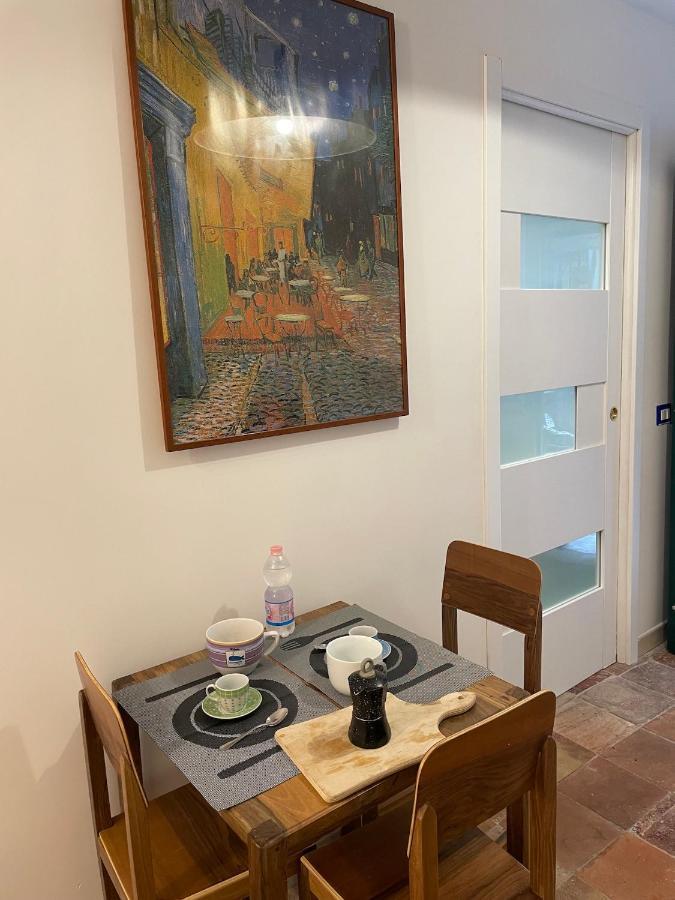 La Dimora Del Santo Apartment เนเปิลส์ ภายนอก รูปภาพ